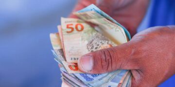 Solicite seu cartão de crédito Caixa Tem pelo aplicativo. Veja como solicitar, benefícios como anuidade zero e limite inicial de R$ 800