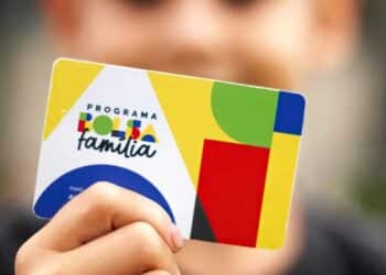 Conheça o aplicativo Caixa Tem e descubra como solicitar empréstimos de forma prática e rápida, sem depender de agências bancárias