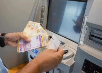 Entenda como funciona o saque do abono salarial PIS/Pasep para o ano-base 2022 e não perca o prazo final em 27 de dezembro de 2024!