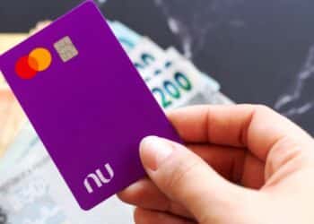Saiba como conseguir um empréstimo de até R 10 mil no Nubank. Conheça os requisitos, o processo de solicitação e dicas!