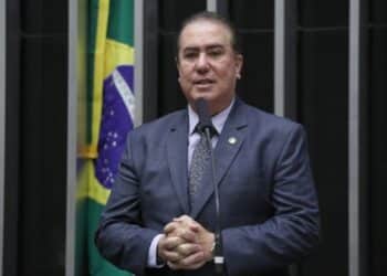 Projeto de Lei 1003 apresentado na Câmara dos Deputados brasileira com diferentes números de acordo com o ano de apresentação