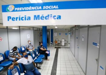 Saiba como evitar erros na perícia médica do INSS e garantir seus benefícios. Dicas sobre documentação e comportamento durante a avaliação!