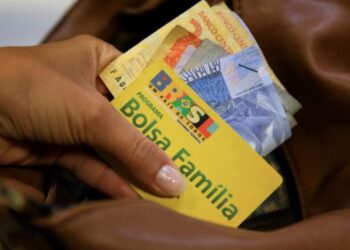 Confira o calendário de pagamentos do Bolsa Família para setembro de 2024 e outras informações cruciais sobre o programa
