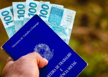Entenda como aproveitar ao máximo os benefícios do PIS/Pasep, um programa que oferece auxílio financeiro a trabalhadores!