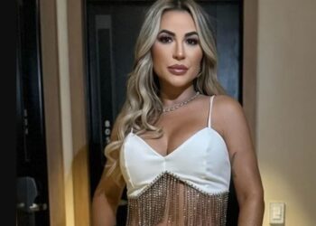 Conheça a história de Deolane Bezerra, a influenciadora que mora em mansão de R 15 milhões e agora está em prisão domiciliar