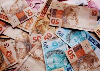 Declaração de imóveis no Imposto de Renda 2024: saiba todas as novas regras e evite problemas com a Receita Federal. Mantenha-se atualizado!