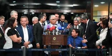 Impeachment de Alexandre de Moraes: Senadores e Deputados Protocola Pedido no Senado