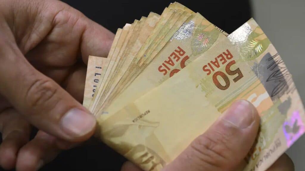 Pagamento extra para aposentados