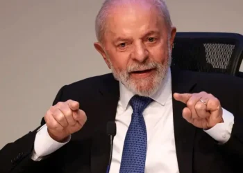 Presidente Lula fala sobre o novo salário mínimo. (Fonte: Marcelo Camargo/Agência Brasil).
