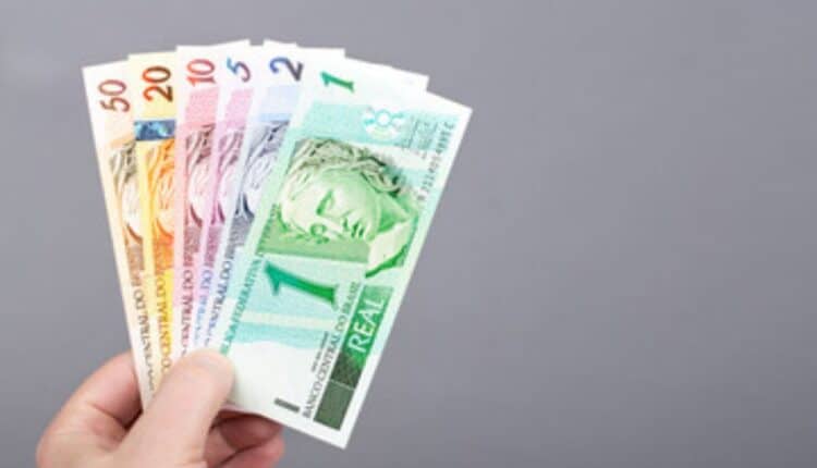 Pagamento do pis pasep 2025 em reais. (Fonte: adobe stock).