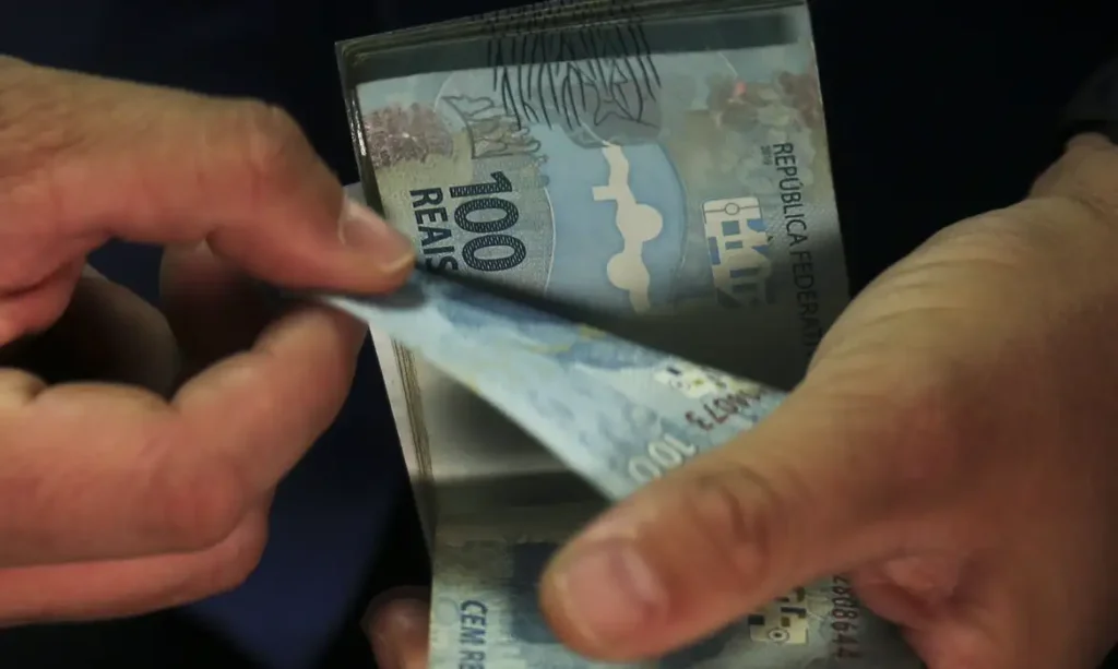 R$ 2.600 LIBERADOS PARA ESTAS PESSOAS- Lista completa de quem recebe