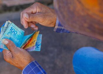o-inss-publica-cartilha-explicando-como-funciona-o-bpc;-esclareca-suas-duvidas