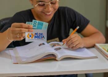 Pé de Meia Universitário