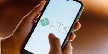 Idosos Acima de 65 Anos Podem Receber PIX Mensal de R$ 1.412