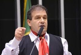 Pompeo de Mattos Propõe SUSPENSÃO dos Consignados para Aposentados

Fonte: 
Pompeo de Mattos