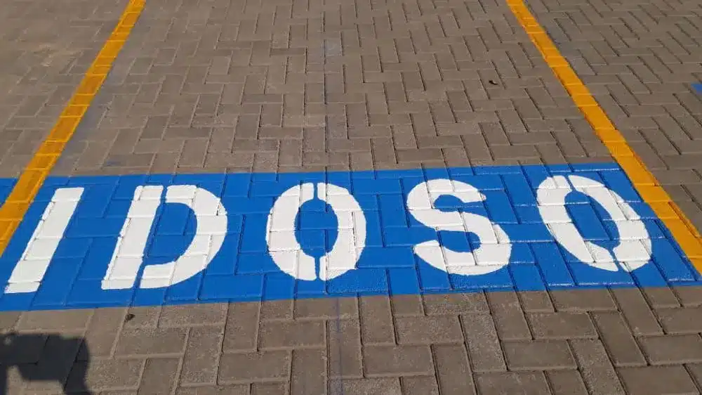 estacionamento idoso