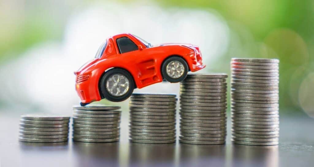 carro e moedas