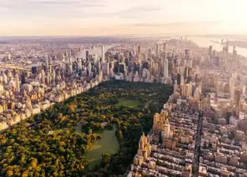 Qual é a origem histórica de Nova York?