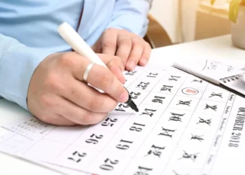 Calendário - Créditos: depositphotos.com / gena96