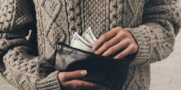 O Futuro do Salário Mínimo em 2025: Projeções e Ajustes. Foto: depositphotos.com/AntonMatyukha