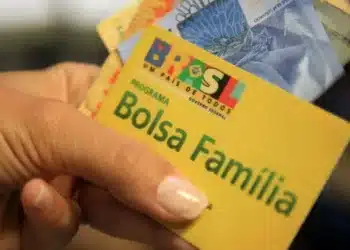 Bolsa Família no Brasil. Foto: depositphotos.com/joasouza