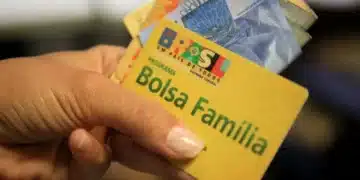 Bolsa Família no Brasil. Foto: depositphotos.com/joasouza