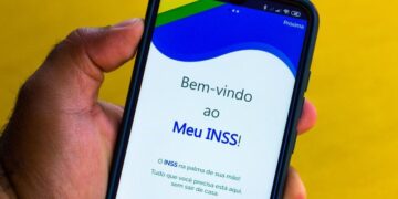 Cartão Meu INSS Vale. Foto: rafapress/Shutterstock