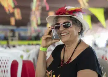 VIAJAR SEM PAGAR? IDOSOS GANHAM DIREITO a PASSAGEM GRATUITA no CARNAVAL 2025 – Veja COMO USAR!GARANTIR!