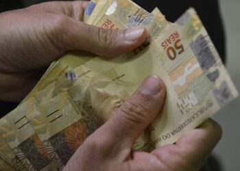 Governo vai antecipar 13 salário do INSS, confira datas!