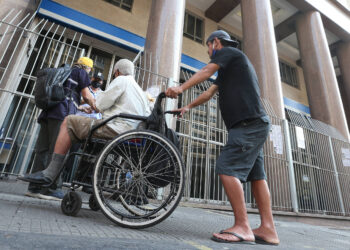 Entenda como evitar a suspensão do seu BPC 2025, saiba como regularizar.