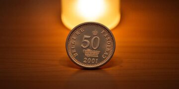 moeda-de--centavos-de--pode-valer--reais-se-voce-encontrar-o-erro-certo